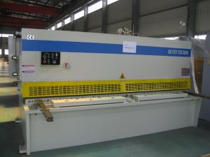 مقصلة يأوي الهيدروليكية آلات القص