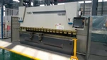 Ahyawei 6 محاور CNC ماكينات ثني المعادن 4M