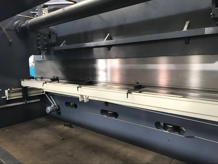 6M NC Pressbrake back gauge hydraulic crowning table