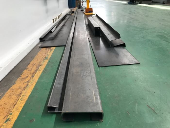 6mm mild steel plate bending 6m press brake 300T Italy ESA S630